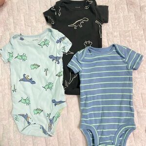 Carter’s onesie bundle